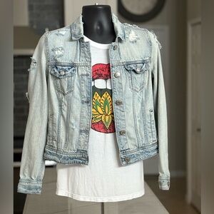 American Eagle Comfortable Distressed Light Denim Jacket Same Day Shipping